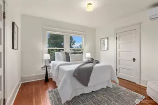 4918 Greenwood Ave N, Seattle, WA 98103 - Photo 7