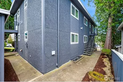 5954 Fauntleroy Way SW, Seattle, WA 98136 - Photo 3
