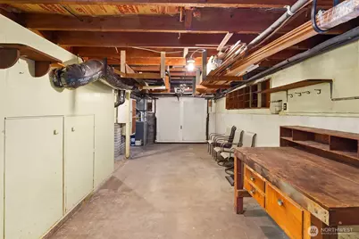 11040 Alton Avenue NE, Seattle, WA 98125 - Photo 35
