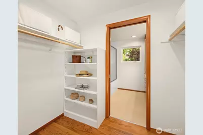 11040 Alton Avenue NE, Seattle, WA 98125 - Photo 9
