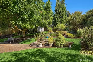 11040 Alton Ave NE, Seattle, WA 98125 - Photo 31