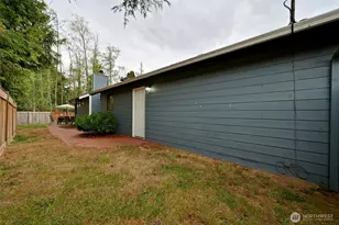 7601 Colony Ct NE, Bremerton, WA 98311 - Photo 23