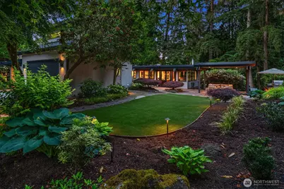 2716 106th Place SE, Beaux Arts Village, WA 98004 - Photo 29