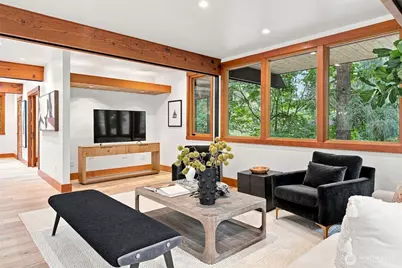 2716 106th Place SE, Beaux Arts Village, WA 98004 - Photo 13