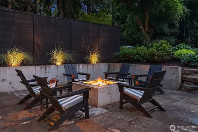 2716 106th Place SE, Beaux Arts Village, WA 98004 - Photo 27