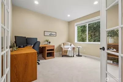 6701 W Crest View Loop SE, Snoqualmie, WA 98065 - Photo 9