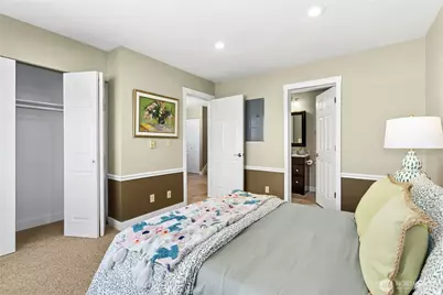 6 Lake Bellevue Drive #209, Bellevue, WA 98005 - Photo 17
