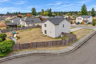 301 Easy St SE, Rainier, WA 98576 - Photo 21