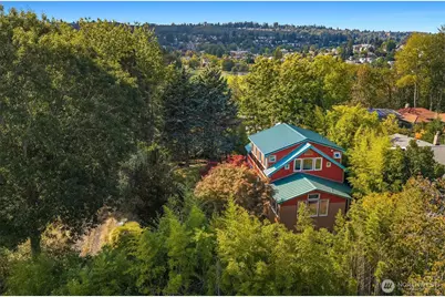4520 47th Avenue S, Seattle, WA 98118 - Photo 1