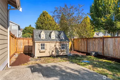 18330 121st Street E, Bonney Lake, WA 98391 - Photo 31