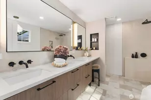 16839 NE 18th St, Bellevue, WA 98008 - Photo 21
