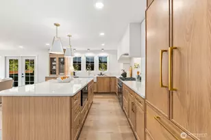 16839 NE 18th St, Bellevue, WA 98008 - Photo 9