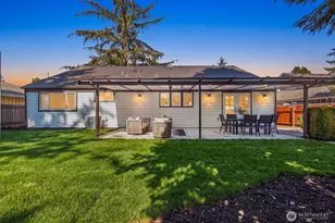 16839 NE 18th St, Bellevue, WA 98008 - Photo 37