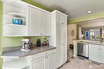 5500 Harbour Pointe Boulevard #Q102, Mukilteo, WA 98275 - Photo 9