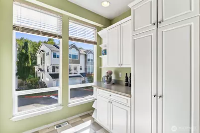 5500 Harbour Pointe Boulevard #Q102, Mukilteo, WA 98275 - Photo 7