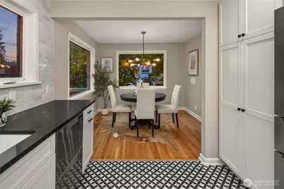 4706 48th Avenue NE, Seattle, WA 98105 - Photo 13