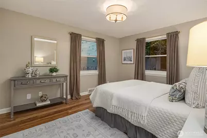 4706 48th Avenue NE, Seattle, WA 98105 - Photo 15