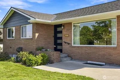 709 Colby Avenue, Everett, WA 98201 - Photo 3