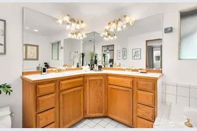10611 NE 193rd Street, Bothell, WA 98011 - Photo 17