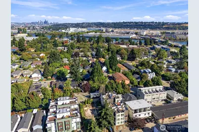 1039 S Cloverdale Street #A, Seattle, WA 98108 - Photo 25