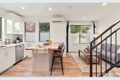 1039 S Cloverdale Street #A, Seattle, WA 98108 - Photo 3