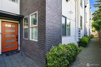 1039 S Cloverdale Street #A, Seattle, WA 98108 - Photo 7