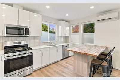 1039 S Cloverdale Street #A, Seattle, WA 98108 - Photo 11