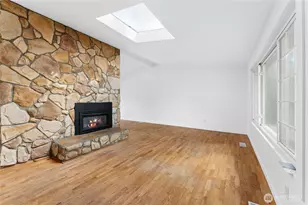 12220 NE 73rd St, Kirkland, WA 98033 - Photo 3