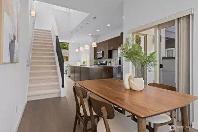 3817 Gilman Avenue W, Seattle, WA 98199 - Photo 11