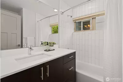 3817 Gilman Avenue W, Seattle, WA 98199 - Photo 15
