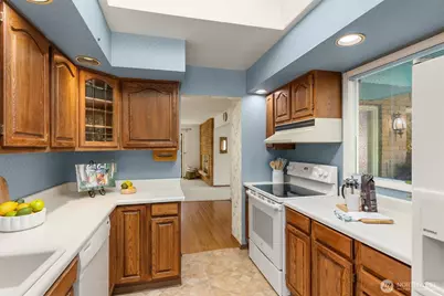 1322 Ivy Road, Bremerton, WA 98310 - Photo 11