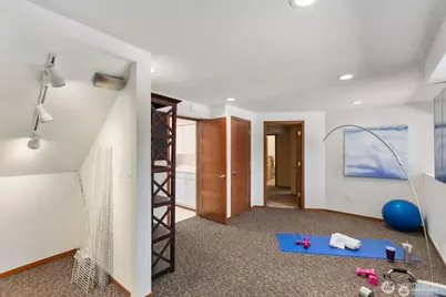 8618 NE 143rd Street, Kirkland, WA 98034 - Photo 25