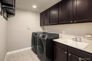 12103 SE 84th Pl, Newcastle, WA 98056 - Photo 23