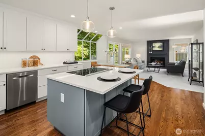 26038 SE 38th Street, Sammamish, WA 98029 - Photo 13