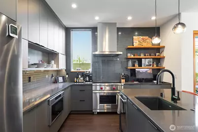 2604 E Ward Street, Seattle, WA 98112 - Photo 11