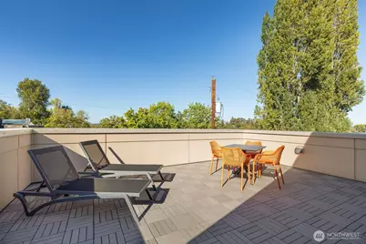 2604 E Ward Street, Seattle, WA 98112 - Photo 25