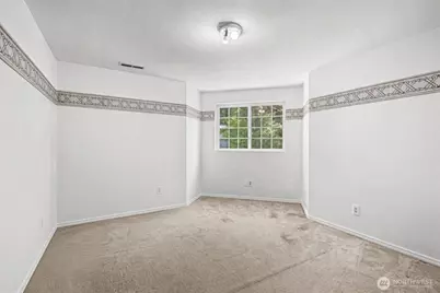 10707 47th Street E, Edgewood, WA 98372 - Photo 19