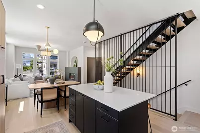 4432 Dayton Avenue N, Seattle, WA 98103 - Photo 19