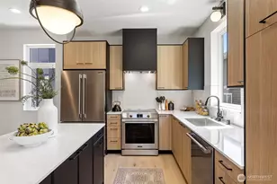 4432 Dayton Ave N, Seattle, WA 98103 - Photo 17