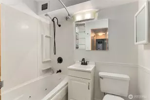 1400 Hubbell Pl, Seattle, WA 98101 - Photo 9