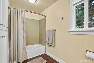 8003 NE 203rd St, Kenmore, WA 98028 - Photo 31
