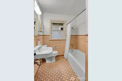 622 22nd Avenue E, Seattle, WA 98112 - Photo 15