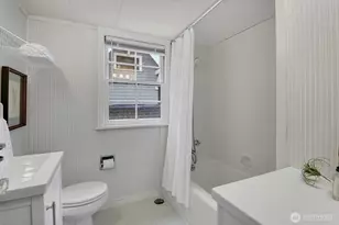 622 22nd Ave E, Seattle, WA 98112 - Photo 17