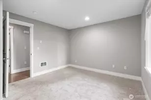 21307 48th Ave W, Mountlake Terrace, WA 98043 - Photo 9