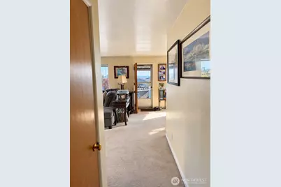 1001 1st Avenue N, Seattle, WA 98109 - Photo 23