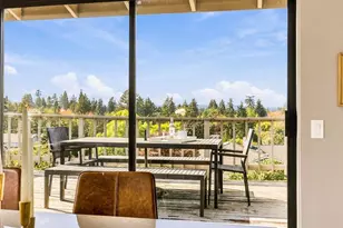 9355 NE 30th St, Clyde Hill, WA 98004 - Photo 11