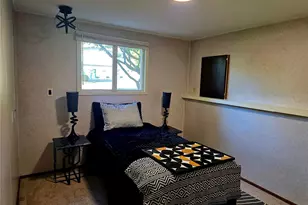 15627 SE 11th St, Bellevue, WA 98008 - Photo 3