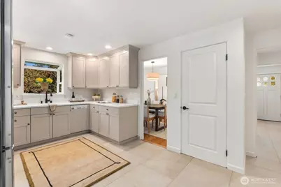 10515 12th Avenue NW, Seattle, WA 98177 - Photo 11