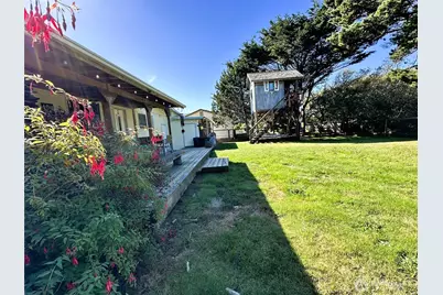 564 Ensign Avenue NW, Ocean Shores, WA 98569 - Photo 21