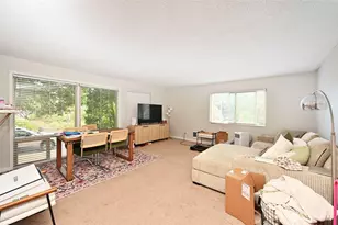 7101 6th Ave NE, Seattle, WA 98115 - Photo 9